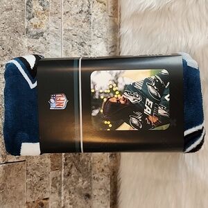 NFL Philadelphia Eagles Brand New Green Tailgate Throw 50 In X 70 In
